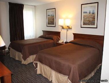 Little Falls Rodeway Inn מראה חיצוני תמונה
